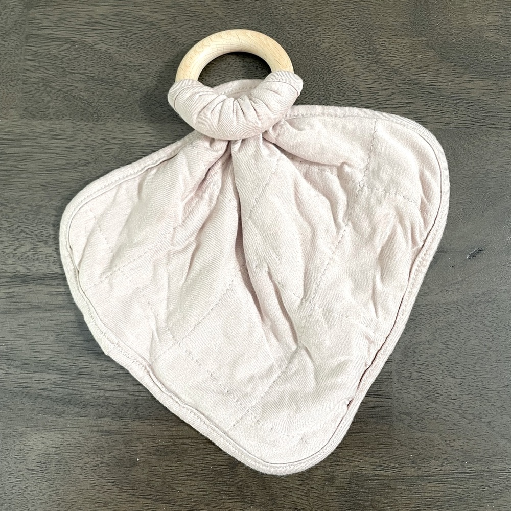 Kyte Baby lovey in sunset with removable teething ring
